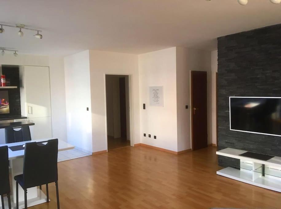 4 Zimmer Wohnung Mit 6 Betten Nahe Hamburg Glinde  Eksteriør billede